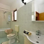 Deni With Private Pool * Grandici