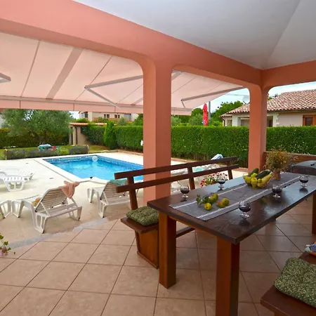 Willa Deni With Private Pool