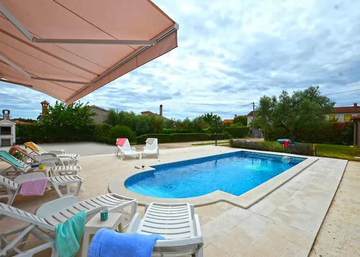 Villa Deni With Private Pool *