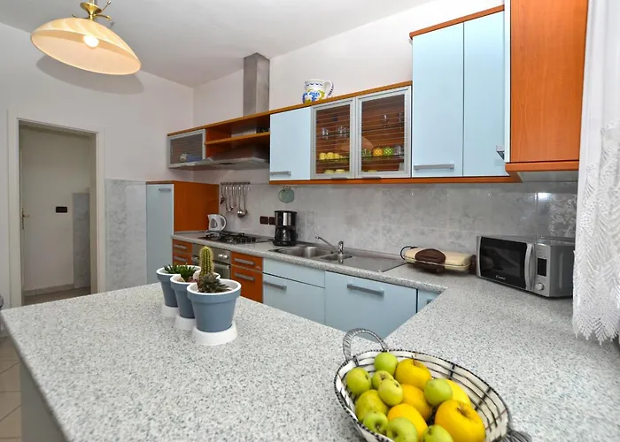 Deni With Private Pool Villa