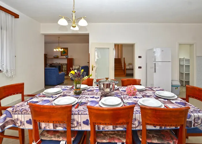 Villa Deni With Private Pool