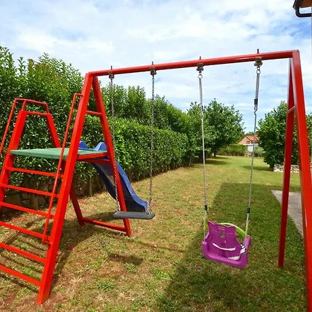 Deni With Private Pool Grandici