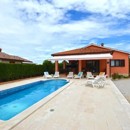 Villa Deni With Private Pool Grandici